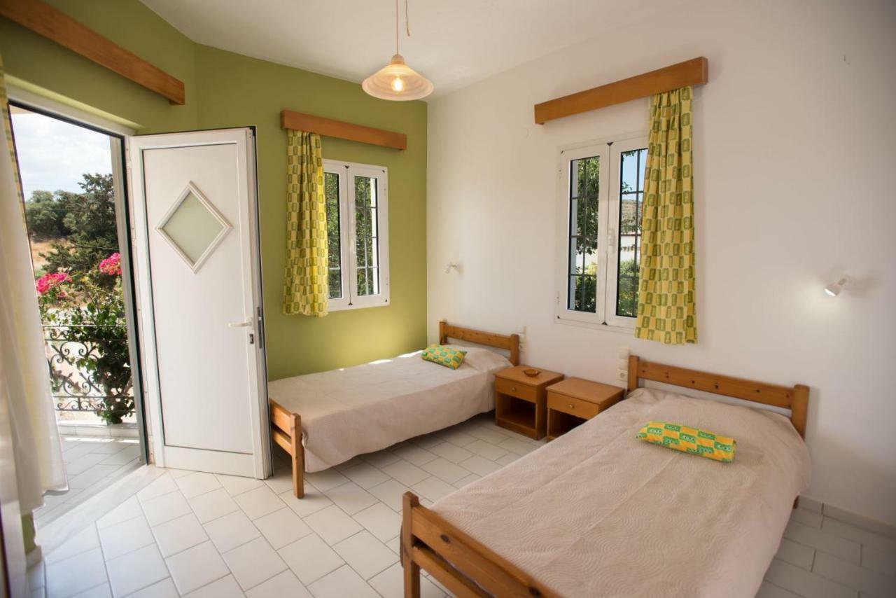 Kazakis Nikos Rooms Pitsidia Exteriör bild